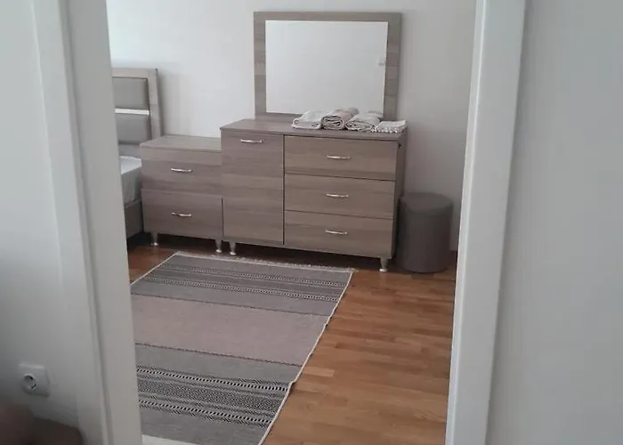 Appartamento Lux Karposh In Skpoje Skopje