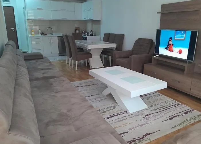 Lux Karposh In Skpoje *